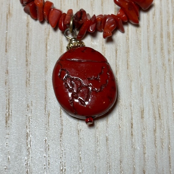 Vibrant Red Coral Necklace with pendant. - Picture 3 of 4